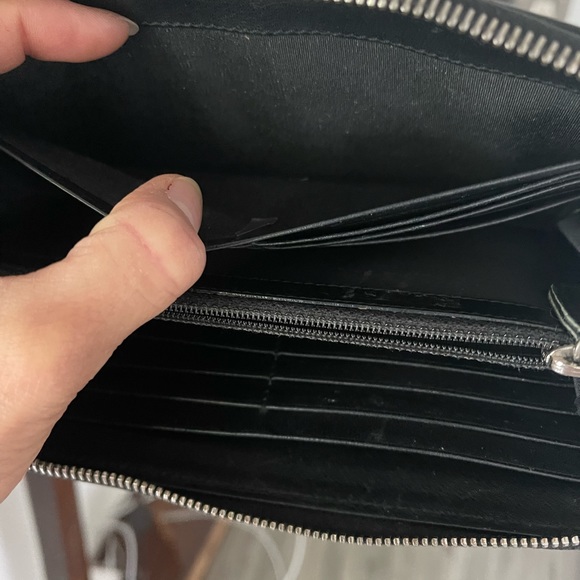 Christian Dior zippy wallet 💯 authentic - Picture 7 of 11